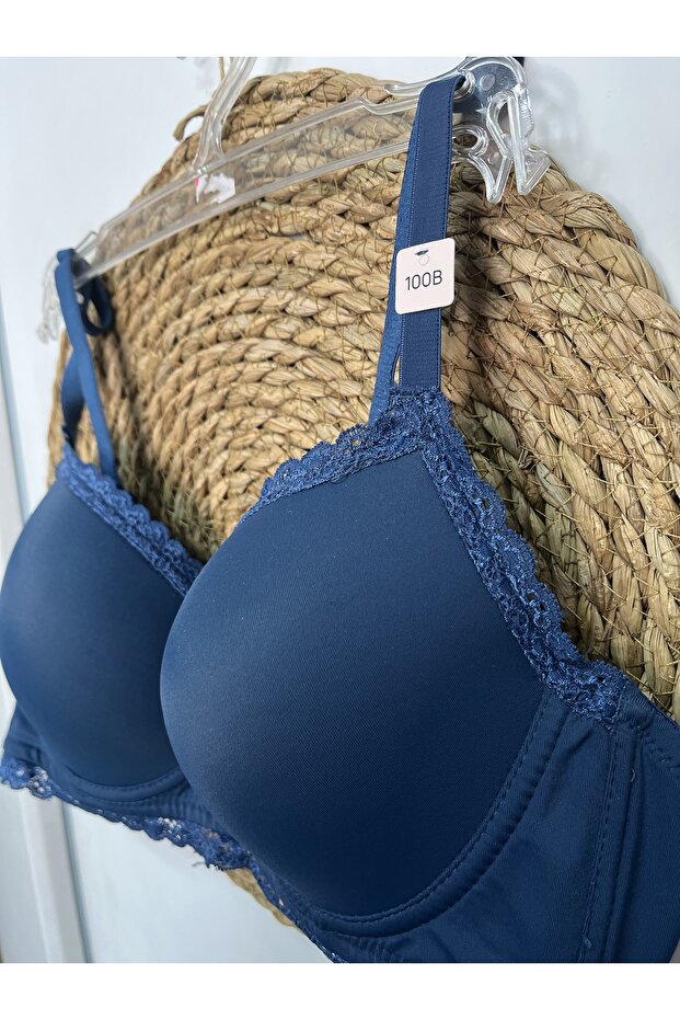 Imported Bra with Underwire on the Sides, Lace Detail, Soft Cup, Fixed Straps
