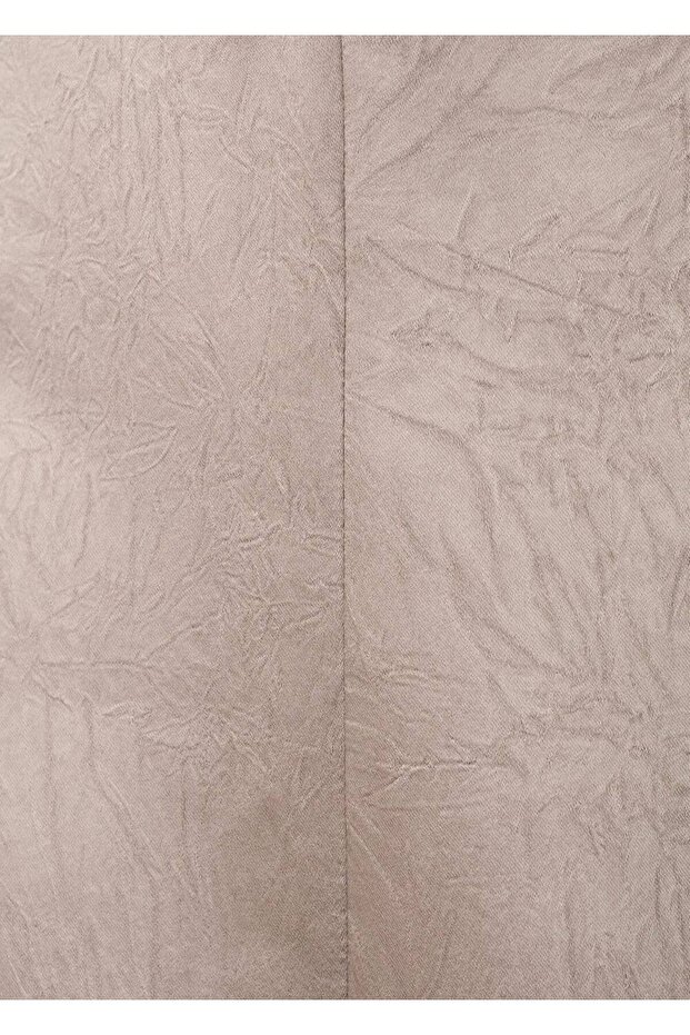 Payet yakalı saten elbise - 5