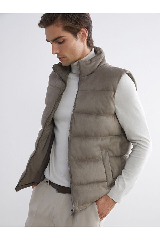 Standard Mold Stand Collar Men's Puffer Vest