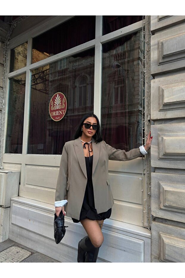 Kol katlı blazer iç çizgili - 4