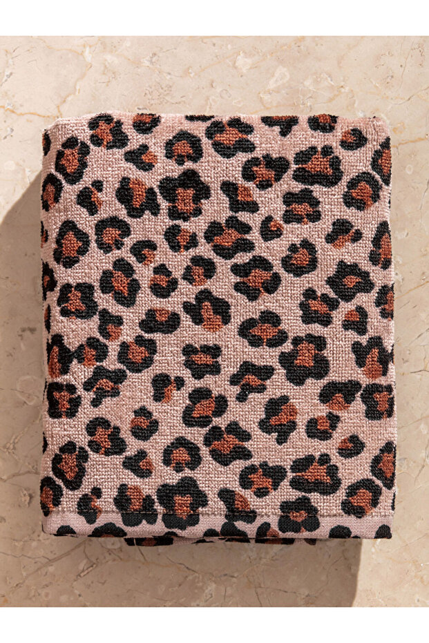 Sparkling Choices from Shining Store |   Leopard Patterned Face Towel 50X80 cm - 3