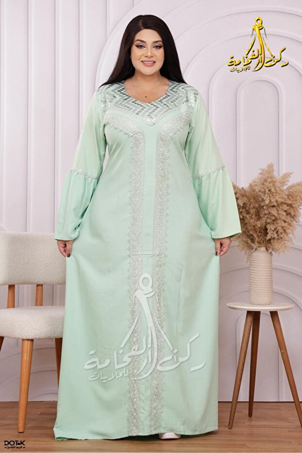 Linen abaya made of light and comfortable linen material with an elegant and modern design, ideal for everyday use - 1