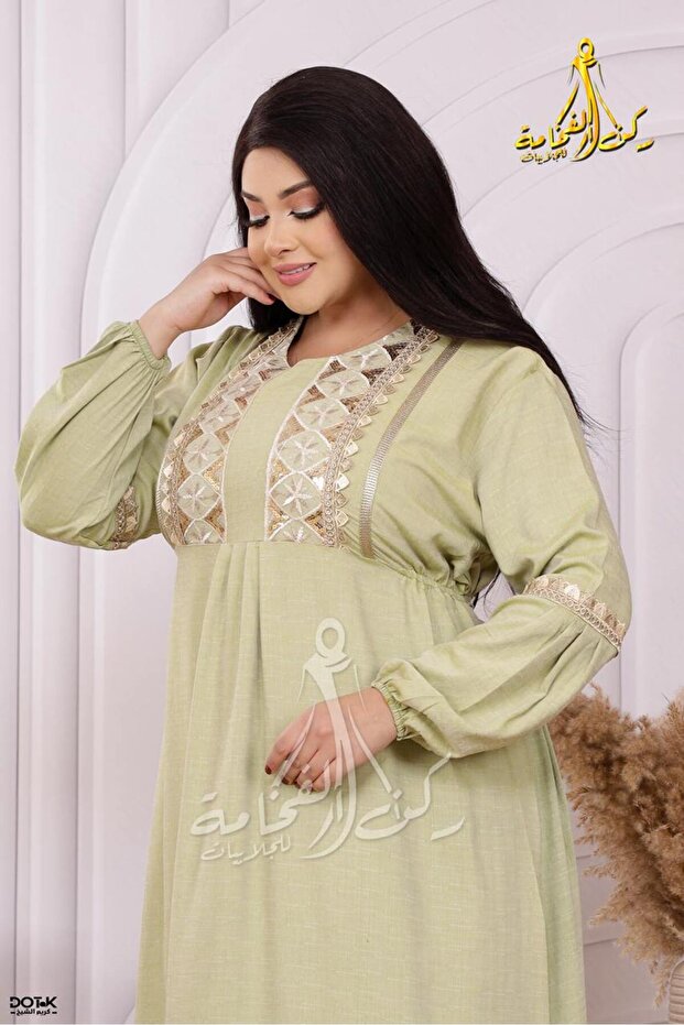 Linen abaya made of light and comfortable linen material with an elegant and modern design, ideal for everyday use - 3