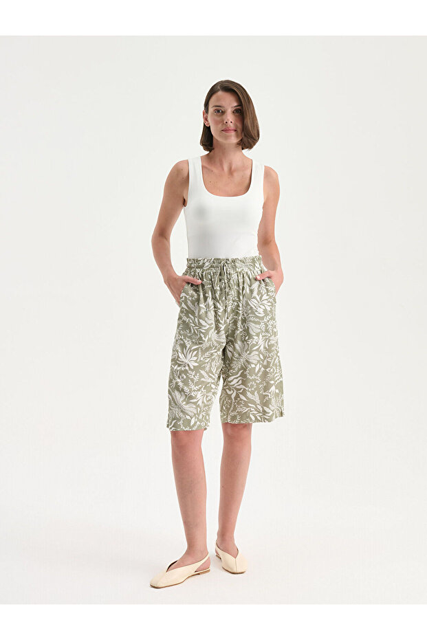 Floral Women's Shorts with Elastic Waist