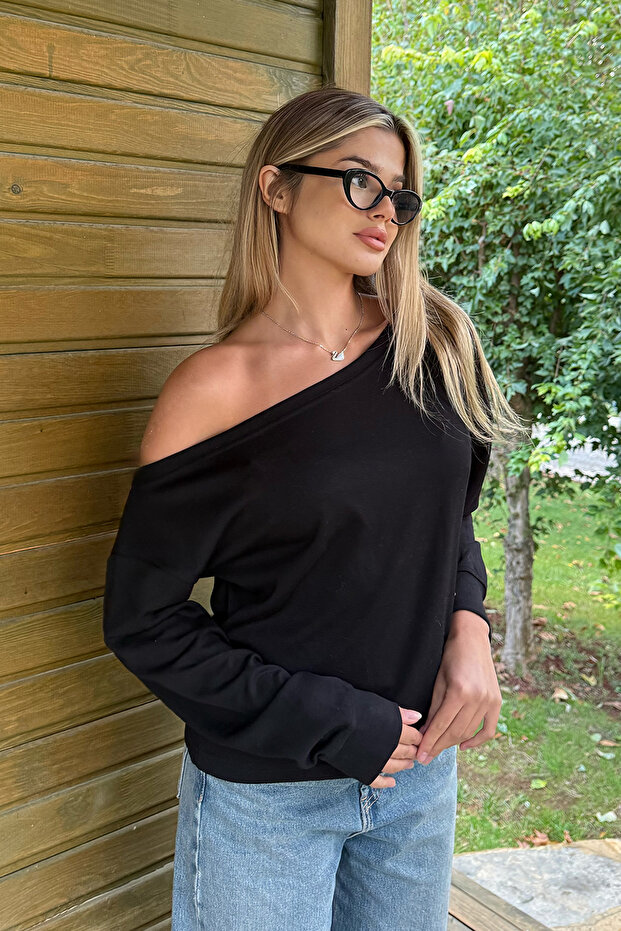 Black Open Shoulder Soft Sweatshirt