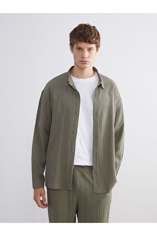 Comfortable Fit Textured Men's Shirt