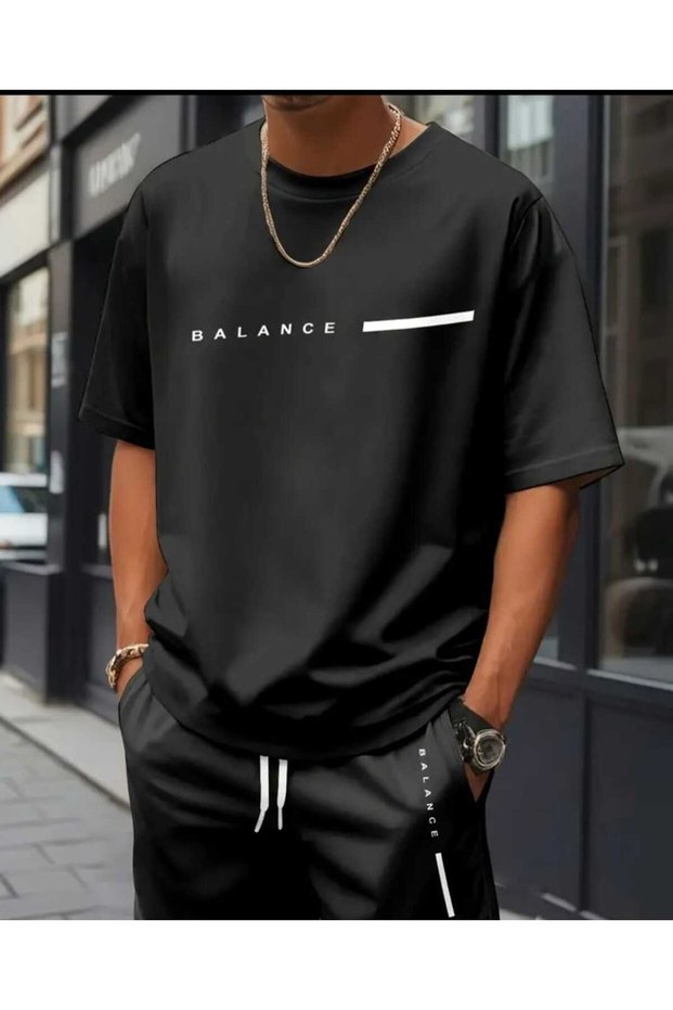 Men's T-Shirt and Shorts Set with the Words'Balance' Printed on It