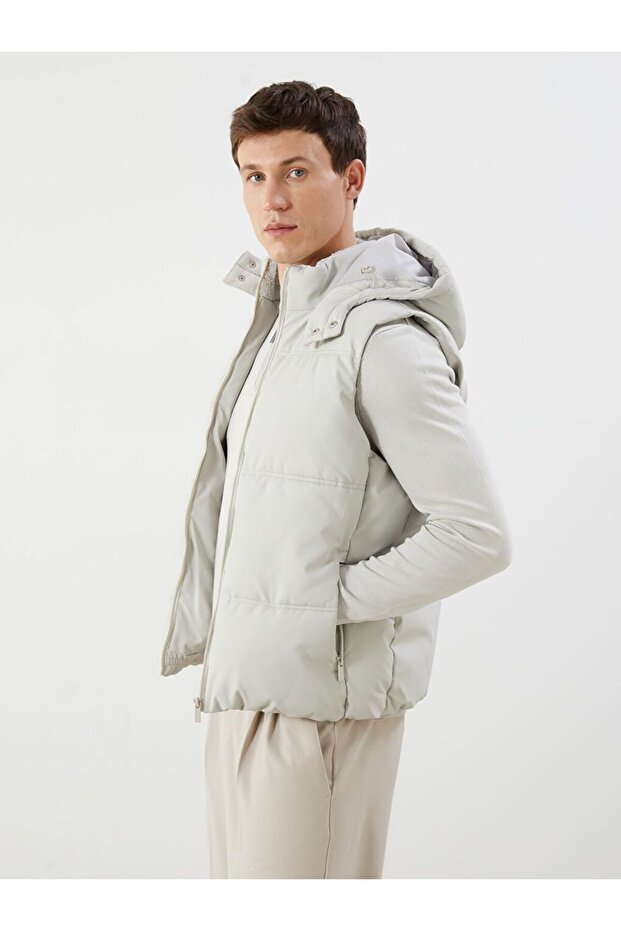 LCW Vision Standart Kalıp Kapüşonlu Erkek Şişme Yelek - 1