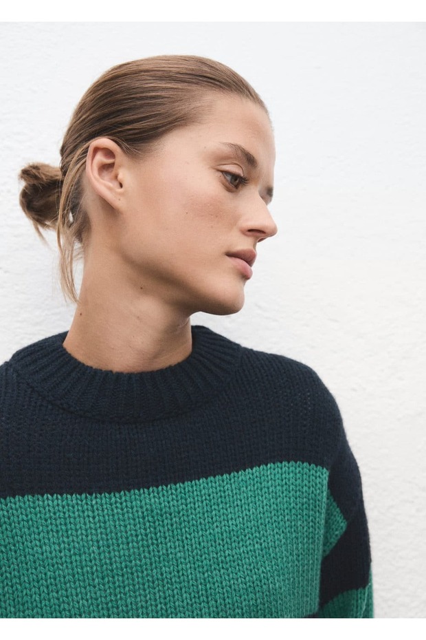 Çizgili triko kazak - 8