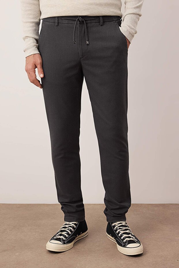 Siyah Erkek Regular Fit Dokulu Rahat Pantolon TMNAW26PL00007 - 1