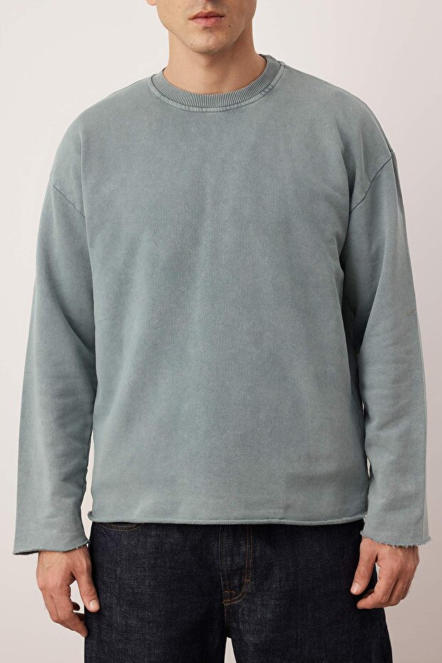 Açık Mavi Yeni Oversize/Geniş Kesim Eskitme/Soluk Efekt Kalın Sweatshirt TMNAW26SW00022 - 3