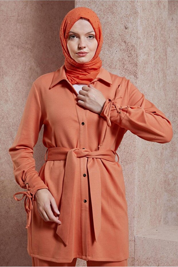بدلة مع سروال مزود بحزام 44499