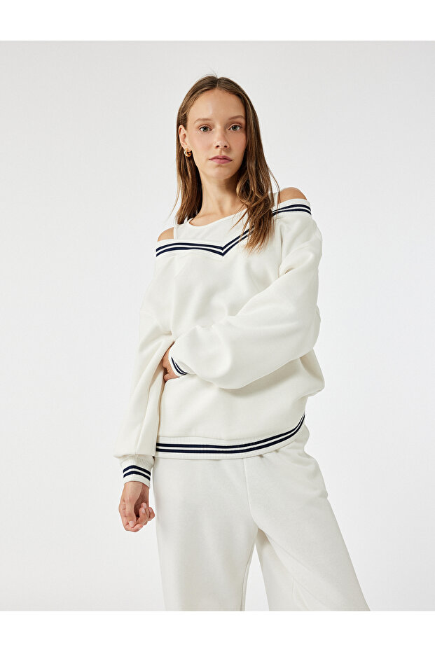 Fleece-Lined Line Detailed Long Sleeve Double Collar Comfortable Fit Sweatshirt