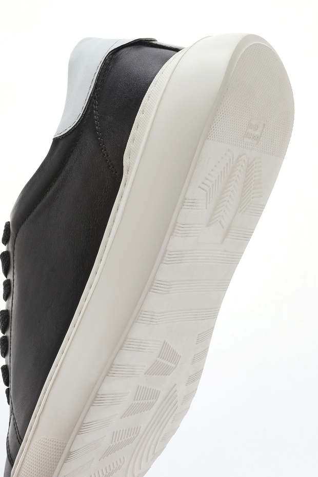 Erkek Siyah Bağcıklı Kalın Tabanlı Deri Sneaker 25SFD700018 - 8