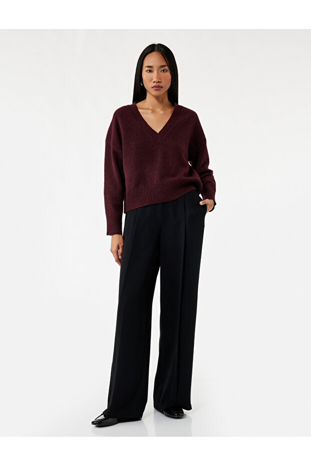 Langärmliger Strickpullover mit V-Ausschnitt - 2