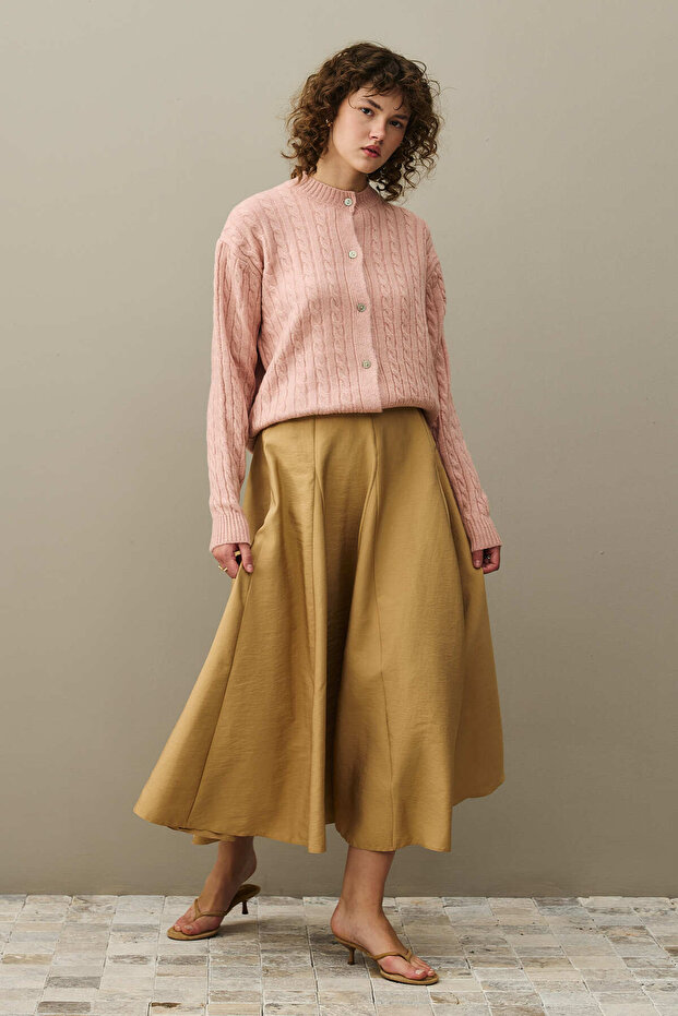 Hair Braid Crop Cardigan Pink