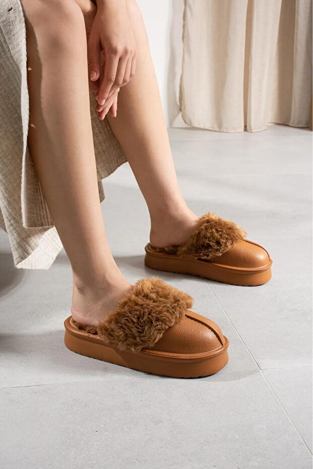 Women's Tan Removable Plush Comfortable Sole Non-Slip Warm Daily Winter Slippers