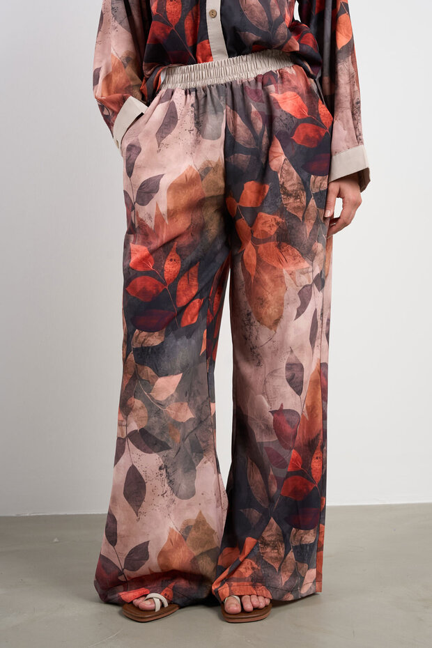 Patterned Elasticated Trousers |   P2022 - 1