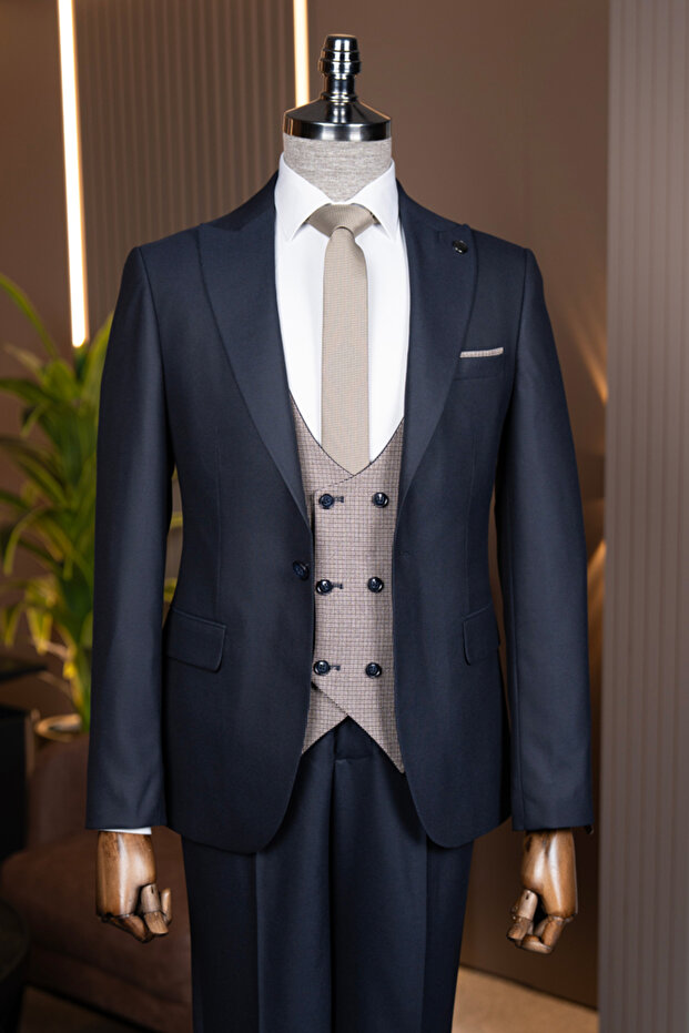 Vest Suit - Slimfit, Choose One Size Larger.