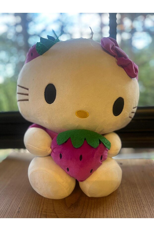 Hello Kitty Çilek Temalı Yumuşak Peluş Oyuncak - 1