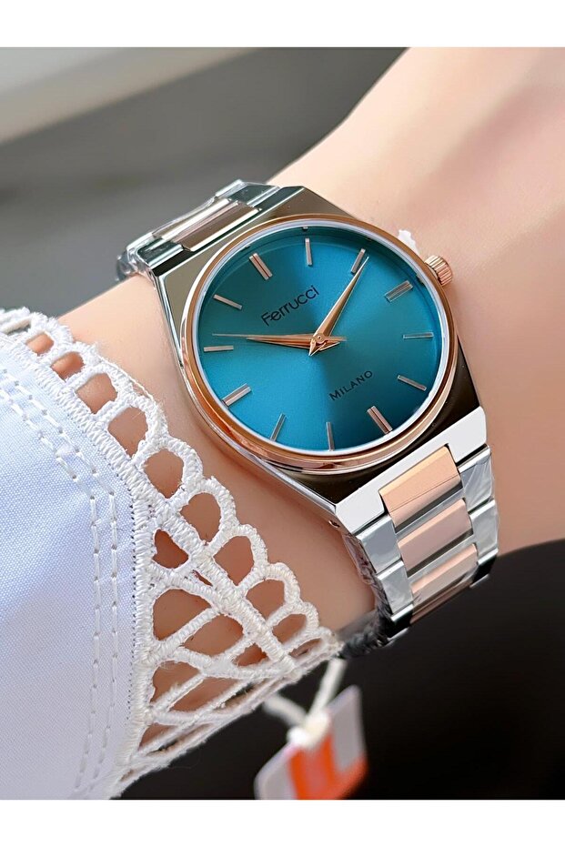 Women's Round Plain Blue Dial Silver Rose Gold Metal Band Wristwatch
