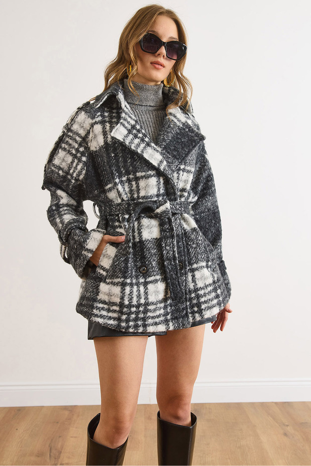 Women's Black and White Pocketed Belted Thick Plaid Unlined Cashmere Coat Kbn-19000020