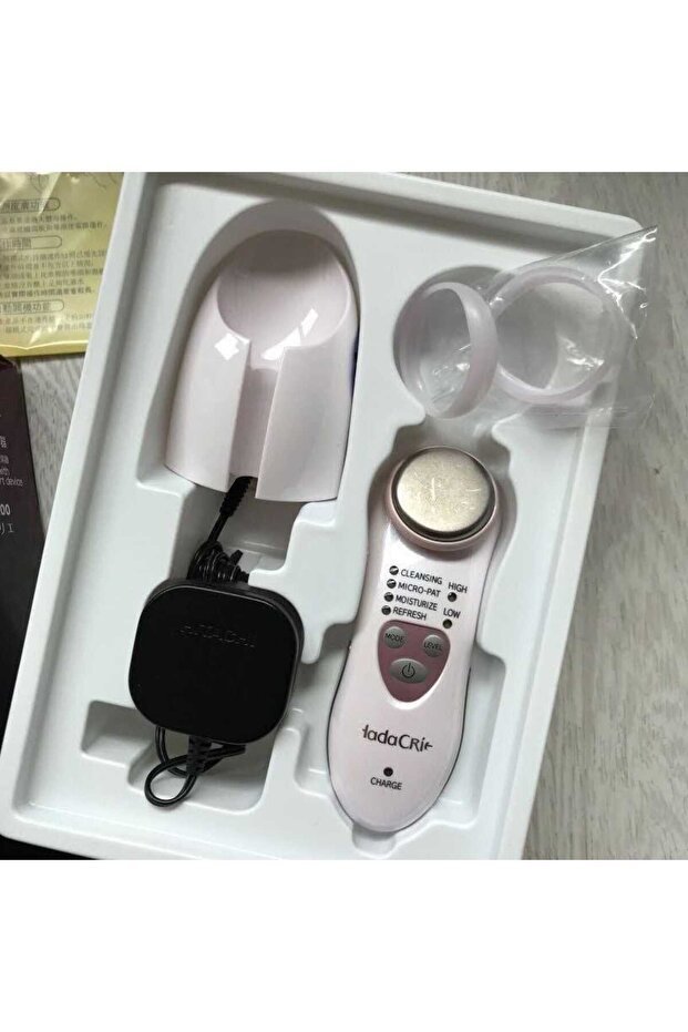 Ionic cleansing and moisturizing device deeply cleanses and effectively moisturizes the skin through several different operating modes. - 2