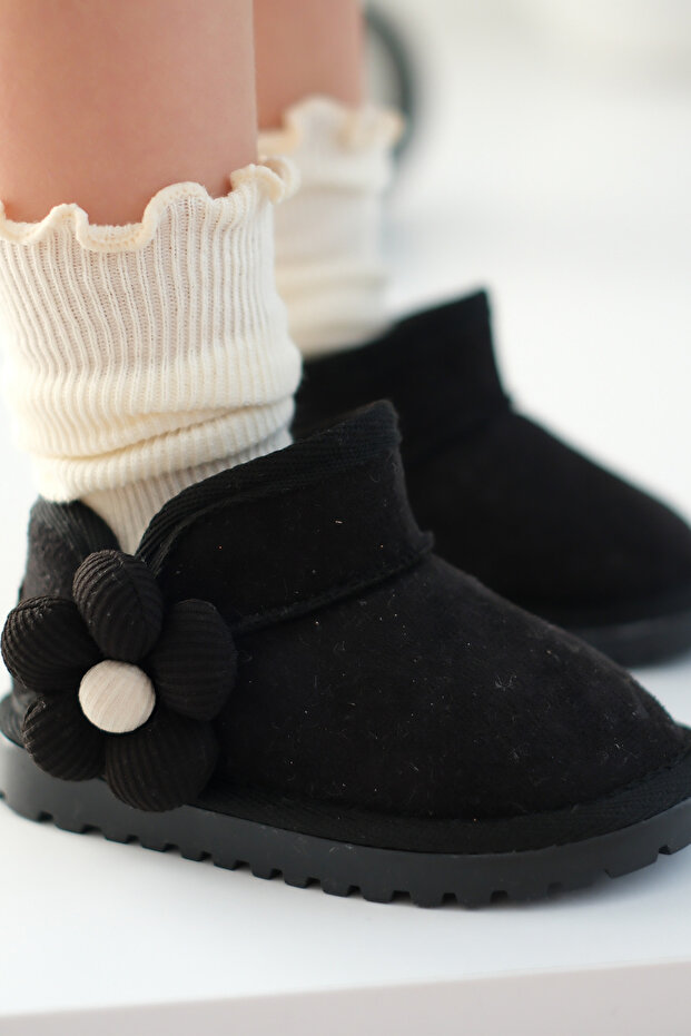 Minto Kız Çocuk ve Bebek Siyah Bot - Süet Ortopedik Kaymaz Taban Kışlık Kar Botu Kürklü Çiçek Figür - 7