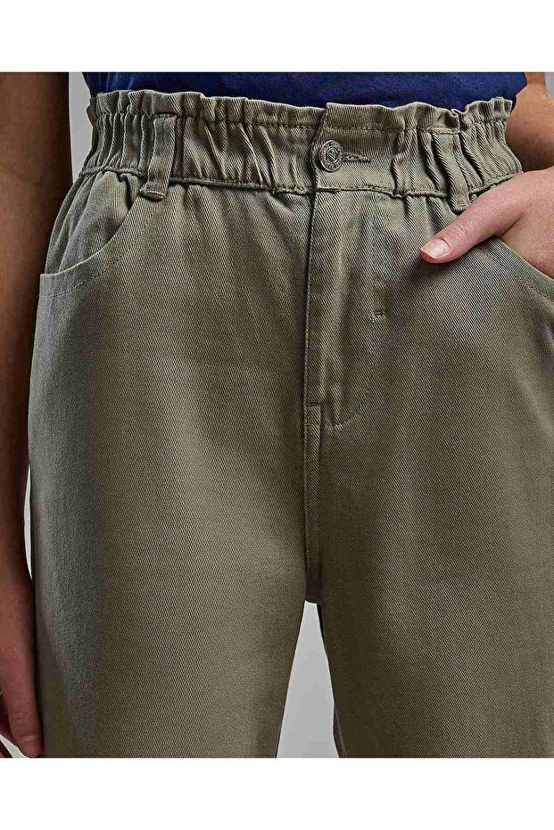 Solid Woven Pants with Button Closure - 5