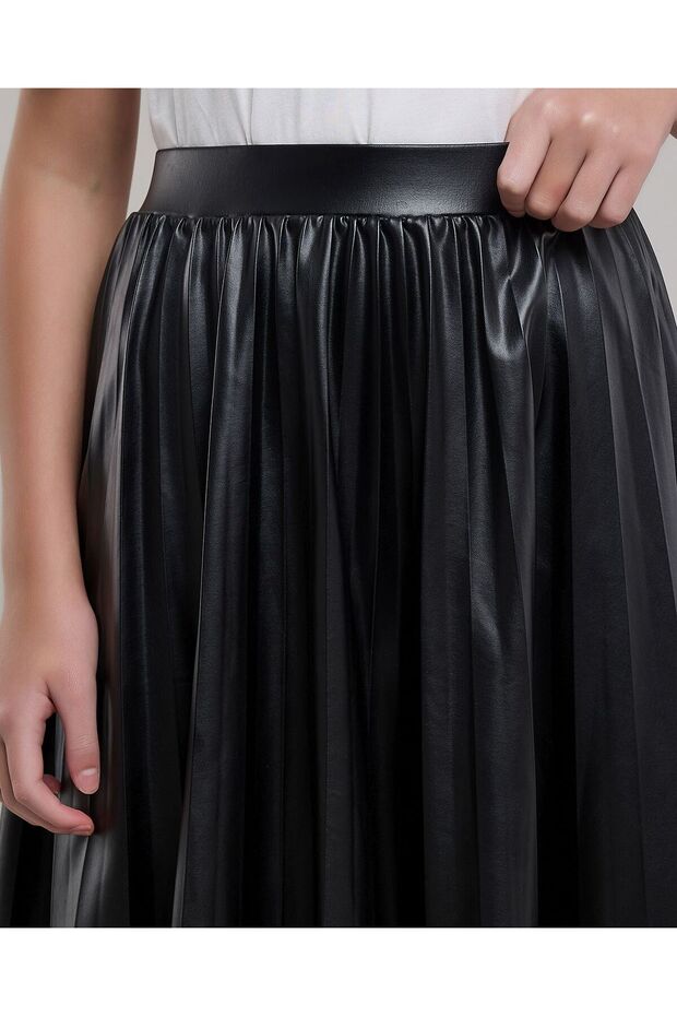 تنورة قصيرة سادة بخصر مطاطي - 5