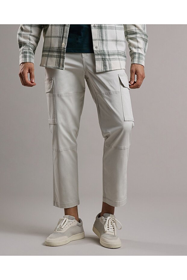 بنطال تشينو سادة مع زر للإغلاق - 2