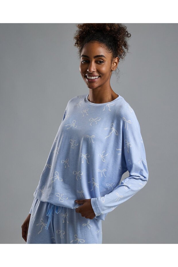 طقم بيجامة بأكمام طويلة بتصميم ذاتي - 4