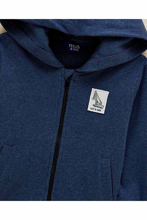 طقم جاكيت بغطاء رأس وبنطال رياضي - 5