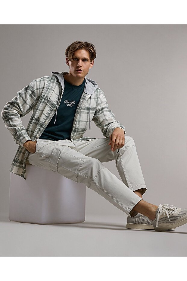 بنطال تشينو سادة مع زر للإغلاق - 1