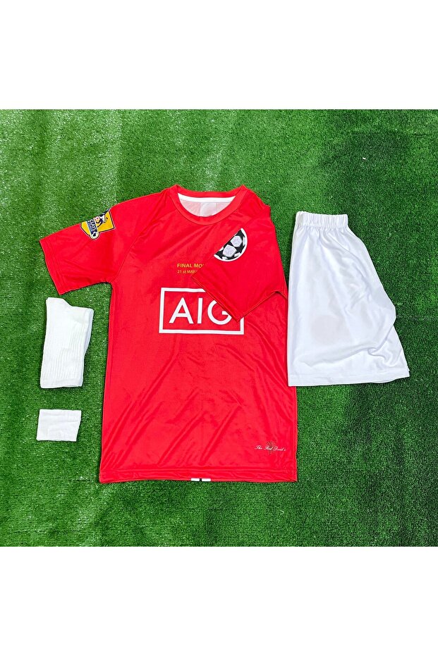 RONALDO 2008 KIRMIZI ÇOCUK FUTBOL FORMASI ÇORAP+BİLEKLİK HEDİYE - 2