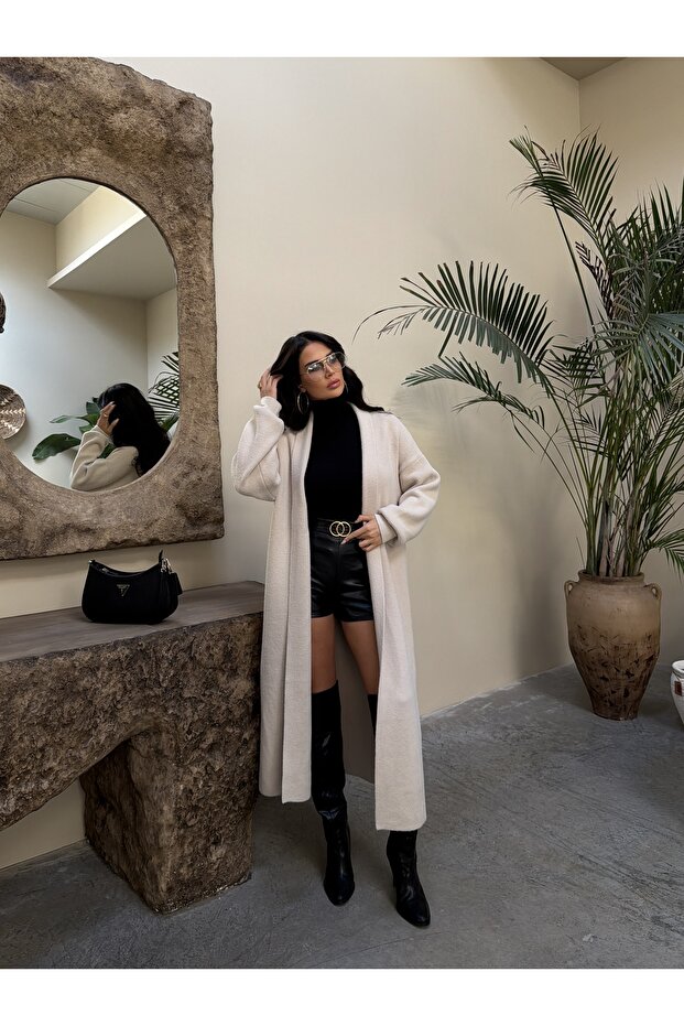 Yumuşak Dokulu Triko Uzun Hırka - 4