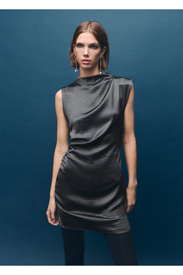 Kırışık görünümlü saten elbise - 1