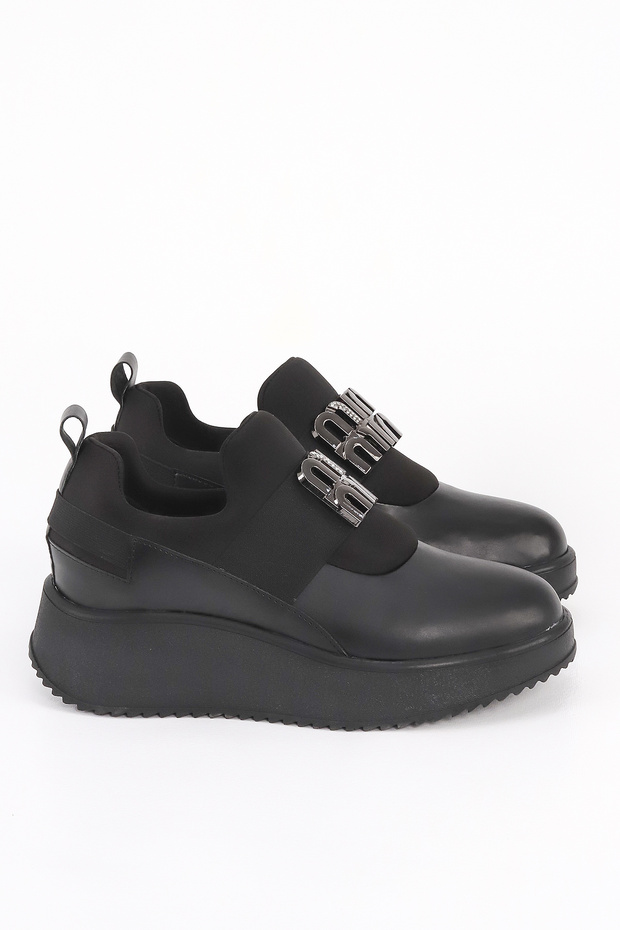Prns 167-112 Metal Detail Sports Shoes