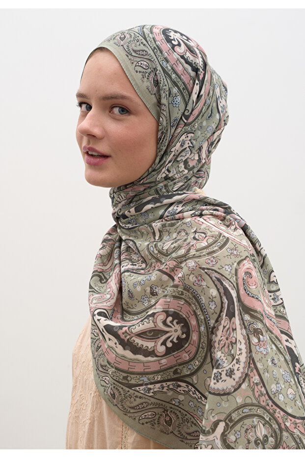 شال بانتيا ديسين ناعم باللون الأخضر - 4