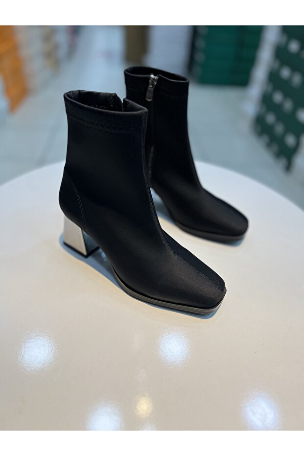 Serrace Dalgıç Kumaş Topuklu Şık Kadın Bot - 1