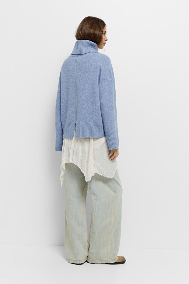 Dik yaka yumuşak örgü kazak - 4