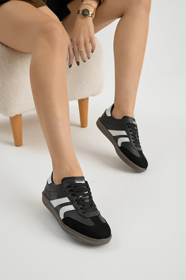 Women's Black and White Thermo Sole Lace-Up Sneakers