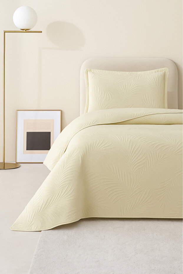 Munich Single Luxury Velvet 180X240 cm Bedspread Cream