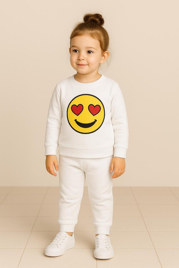 Special for Loving Little Ones 💛 Heart-Eyed Emoji Reflects the Warmth of Energy in Winter Printed