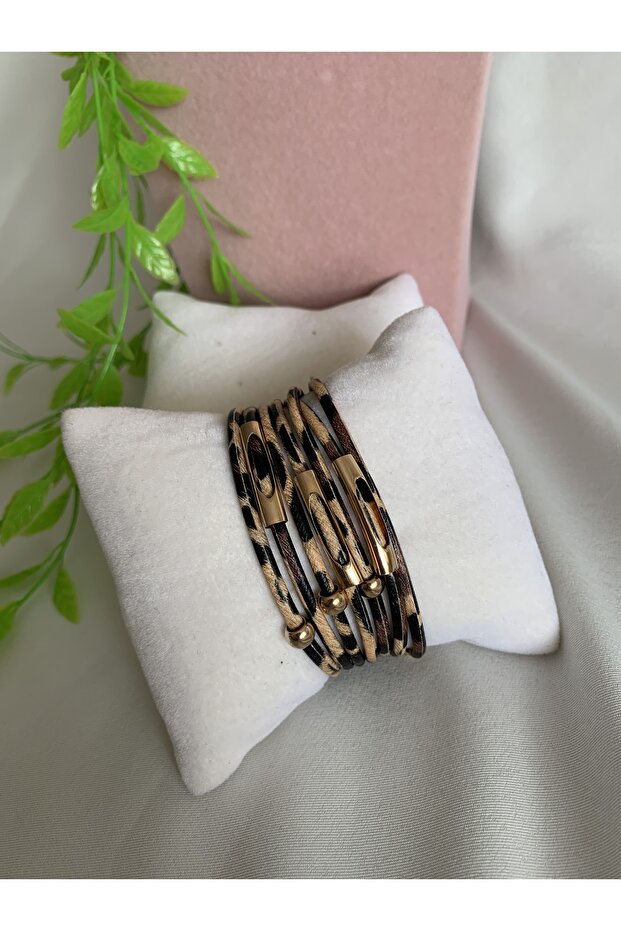 سوار بتصميم مغناطيسي بنقشة الفهد - 1