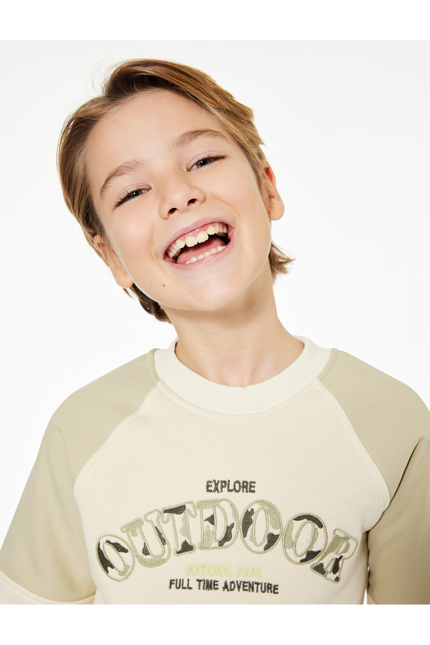 Long Sleeve Crew Neck Printed Fleece-Lined Oversized Sweatshirt