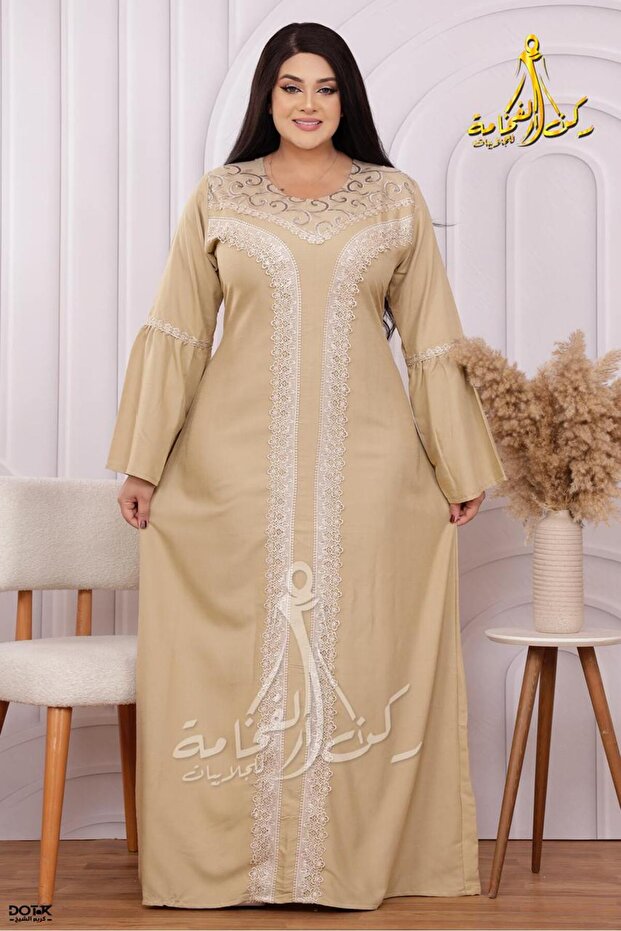 Linen abaya made of light and comfortable linen material with an elegant and modern design, ideal for everyday use - 3