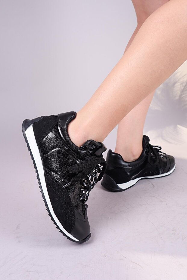 Salta Double Lace-Up Garnished Sneakers Black