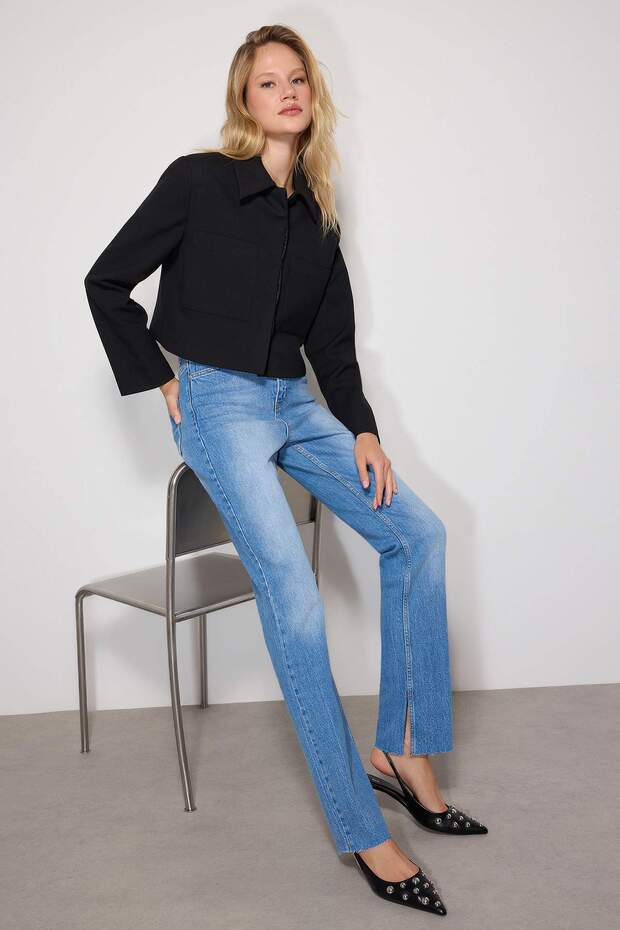 Lacivert Yırtmaçlı Yüksek Bel Comfort/Esnek Flare İspanyol Paça Jeans TWOAW22JE0382 - 3