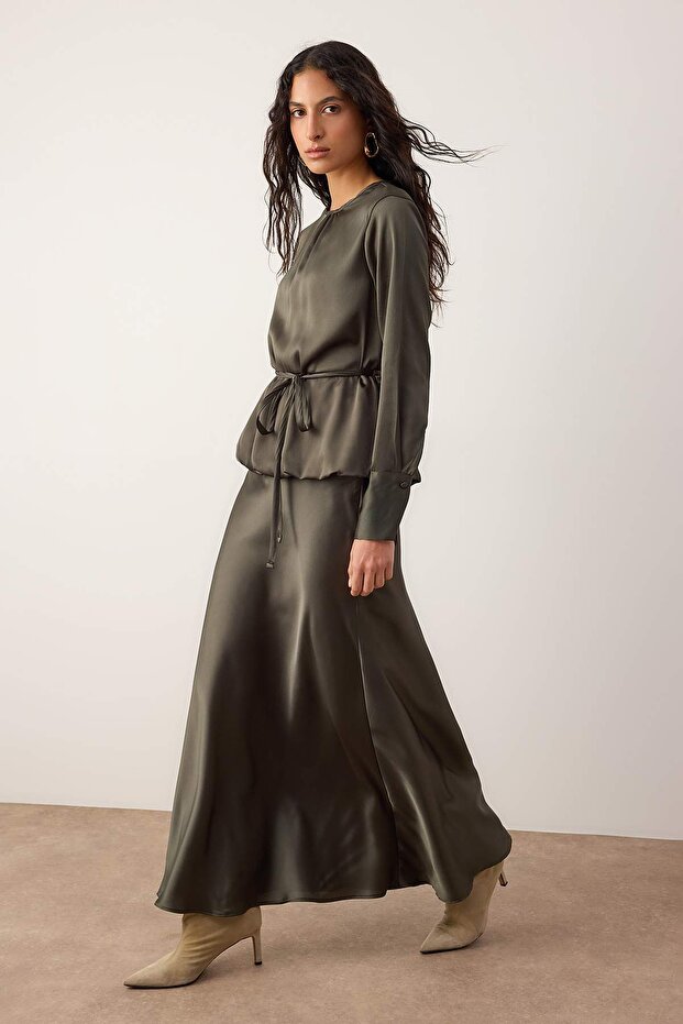 Khaki szatén ballon felső és szoknya estélyi ruha TCTAW26DB00002 - 1